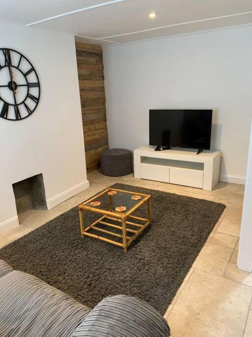 Bryndegwel In Saint Dogmaels, Cardigan- River Views, Free Parking Екстериор снимка